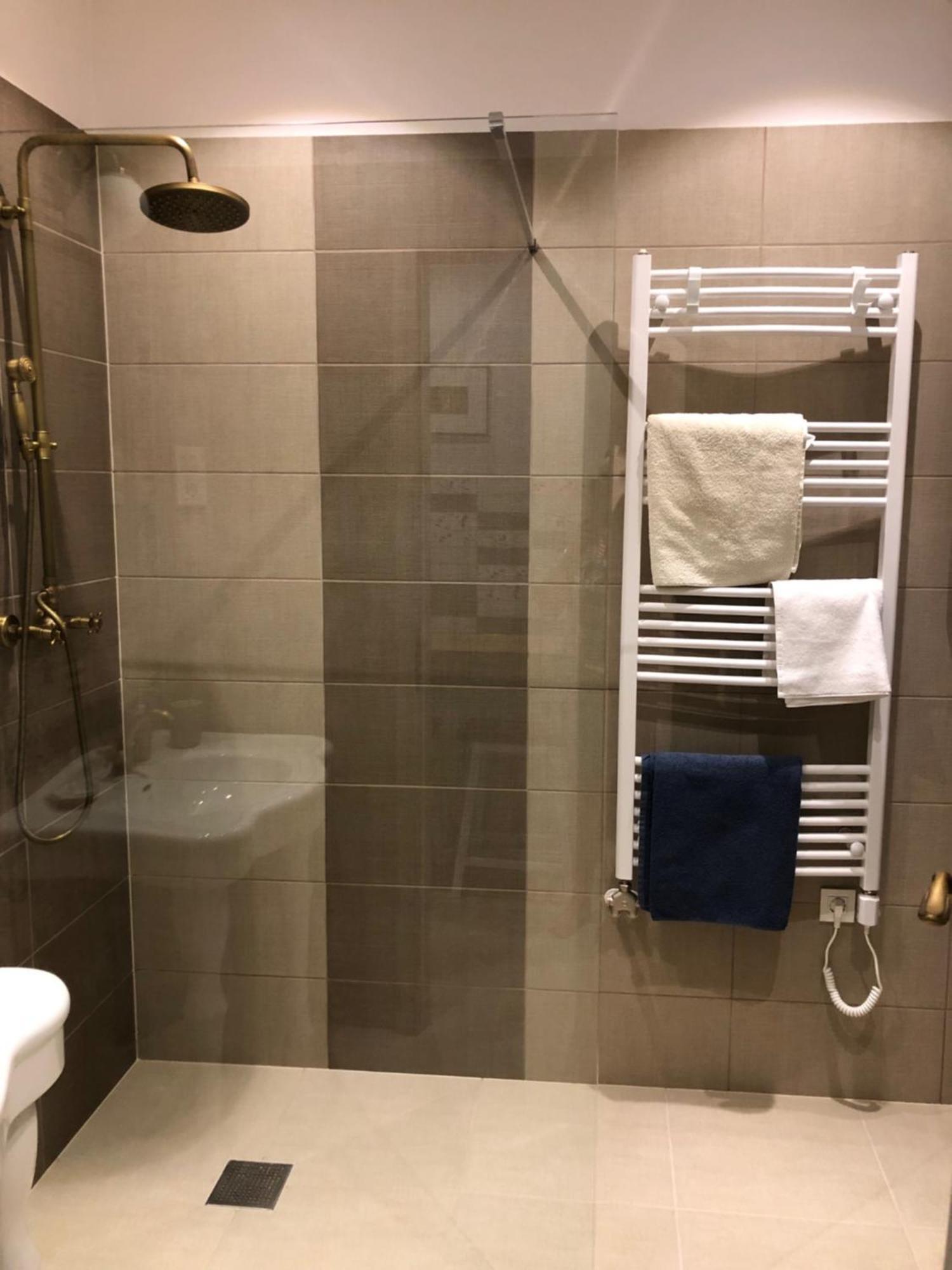 All In Apartman V. Budapest Eksteriør billede